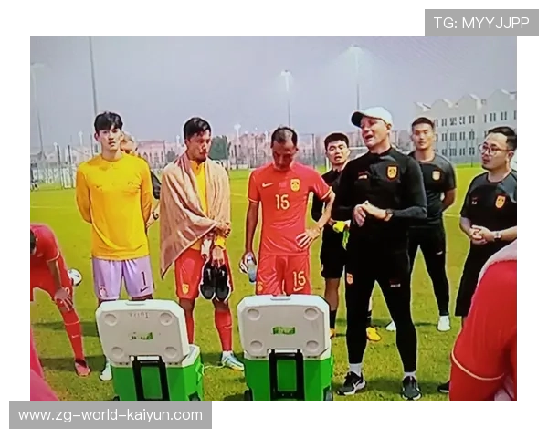 国家队在友谊赛后总结经验并调整备战细节,国家队参加比赛 国家队在友谊赛后总结经验并调整备战细节,国家队参加比赛