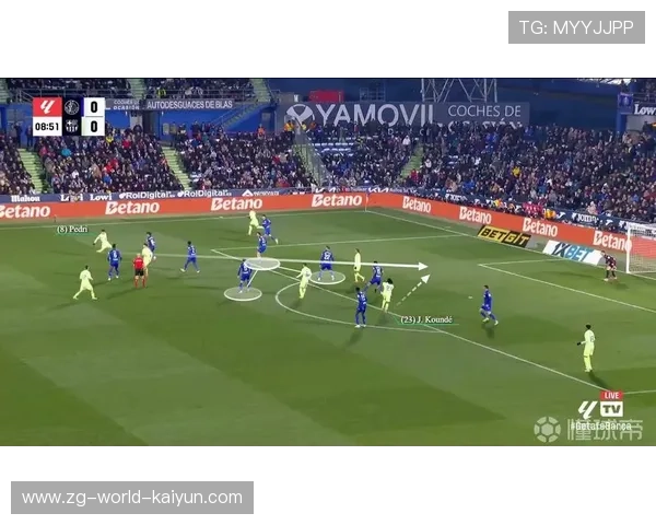 佩德里远射擦柱入网，巴萨控制比赛节奏：一场看球旅程的节拍启示