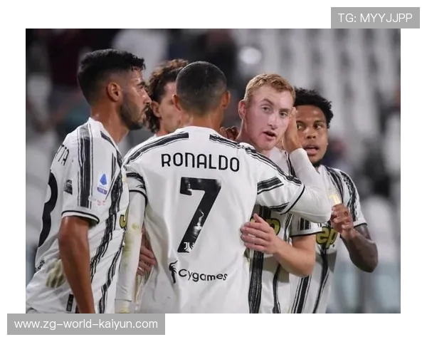 尤文替补登场完成关键封堵,展现无畏精神! 尤文替补登场完成关键封堵,展现无畏精神!